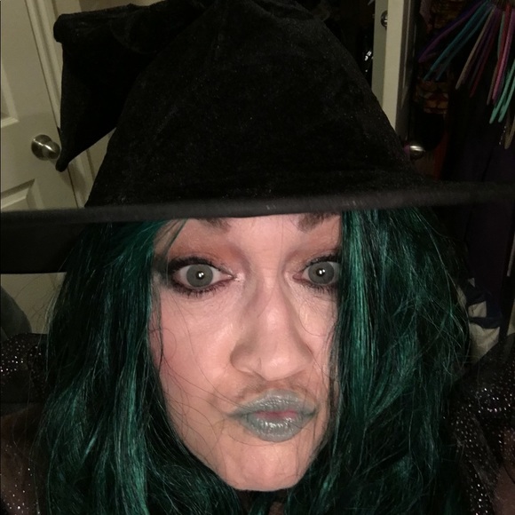 Meet your Posher, Lisa - Picture 7 of 8